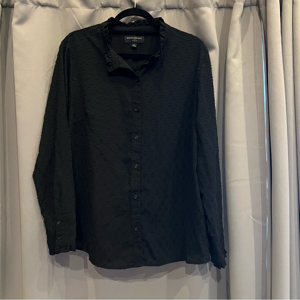 Banana Republic Factory Black Button-Down Shirt